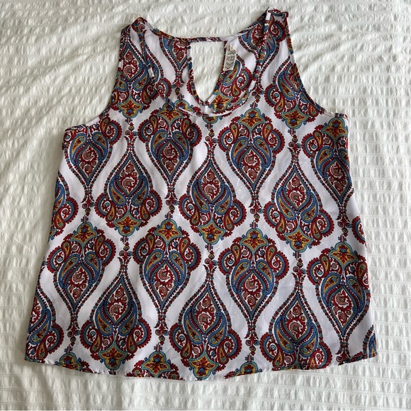 Pink Rose White Semi Sheer Paisley Print Tank with Keyhole, L - Picture 4 of 9